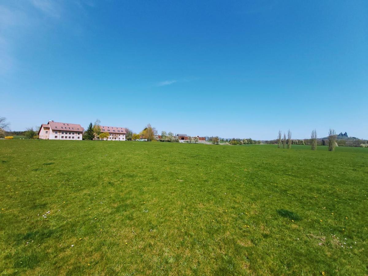 Resort Cesky Raj Troskovice Eksteriør billede